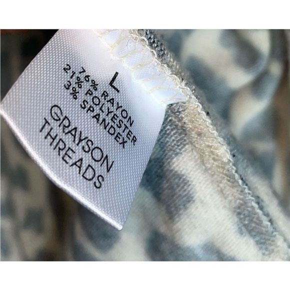 Grayson / Threads Cheetah Knit Tunic Top - Picture 8 of 11